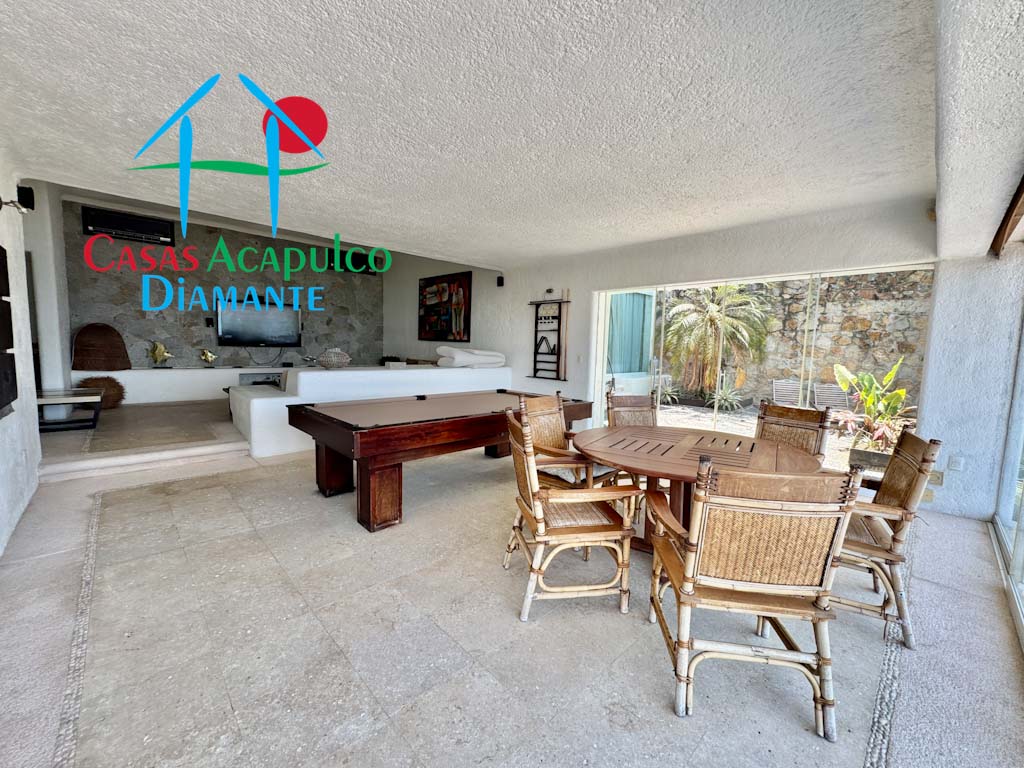 Villa Isabella - Sala de TV y juegos 11